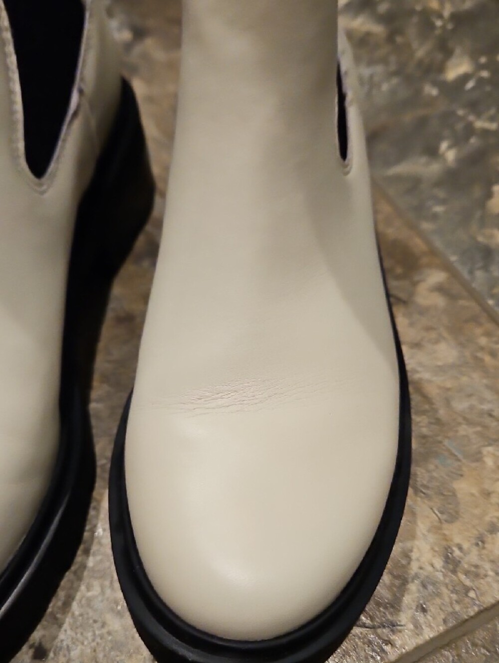Madewell Wyckoff Chelsea Lugsole Boots In Pale Parchment - Picture 6 of 9